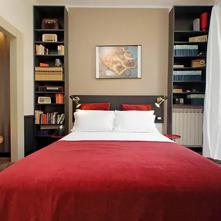 Michelangelo Charmsuite Roma