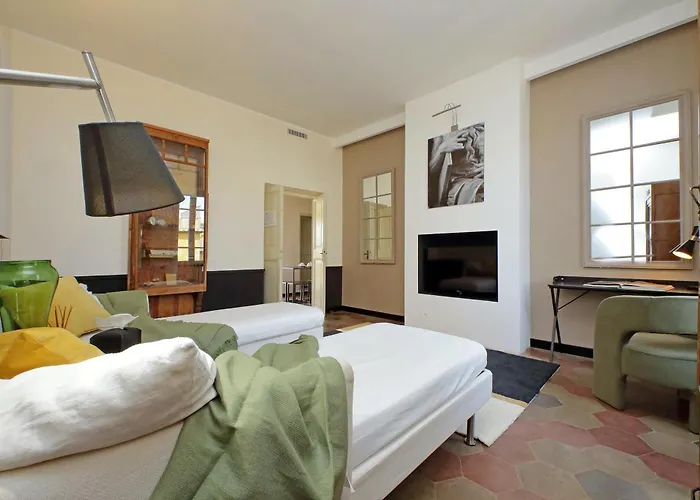 Апартаменты Michelangelo Charmsuite Рим