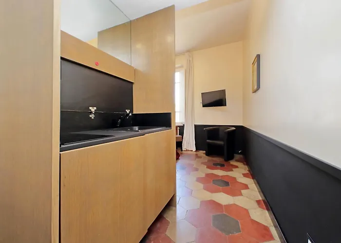 Апартаменты Michelangelo Charmsuite Рим