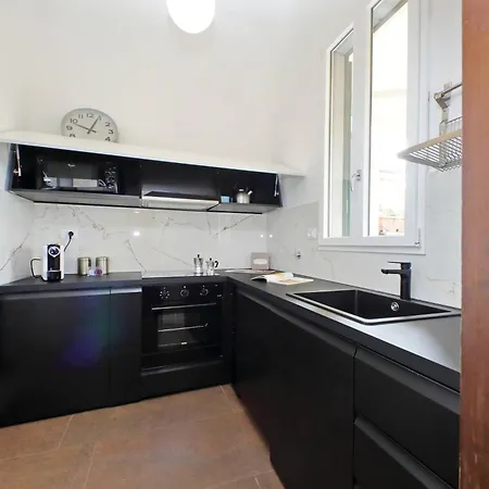 Michelangelo Charmsuite
