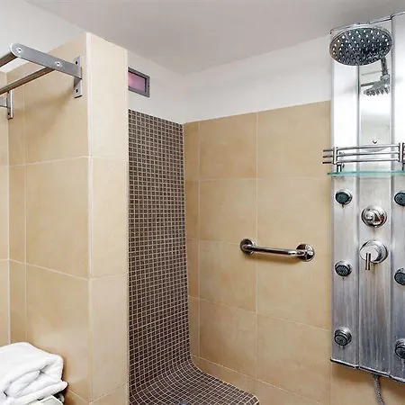 Michelangelo Charmsuite *