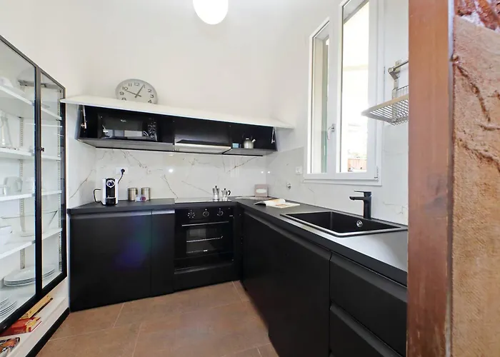 Michelangelo Charmsuite