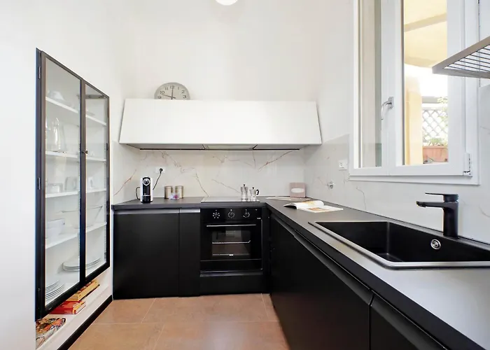 Michelangelo Charmsuite