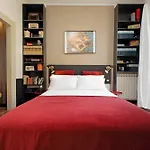 Michelangelo Charmsuite רומא